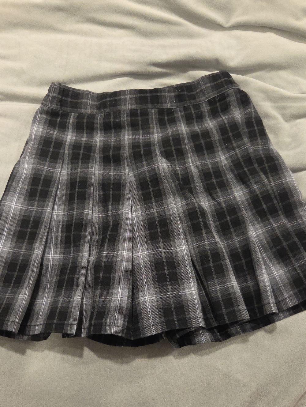 Black Gray Plaid Pleated Women's Skorts
